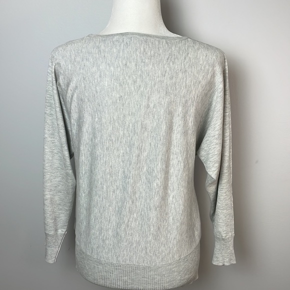 Cable & Gauge Heather Grey 3/4 Sleeve Sweater Sz Medium. - Picture 5 of 9